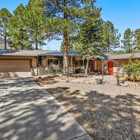 Captivating Continental Country Club Retreat With 4 Bdr And Spacious Deck!